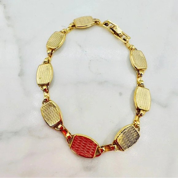 Damascene Link Bracelet Etched Design Gold and Black 7.25” Delicate Roma… - Picture 4 of 10